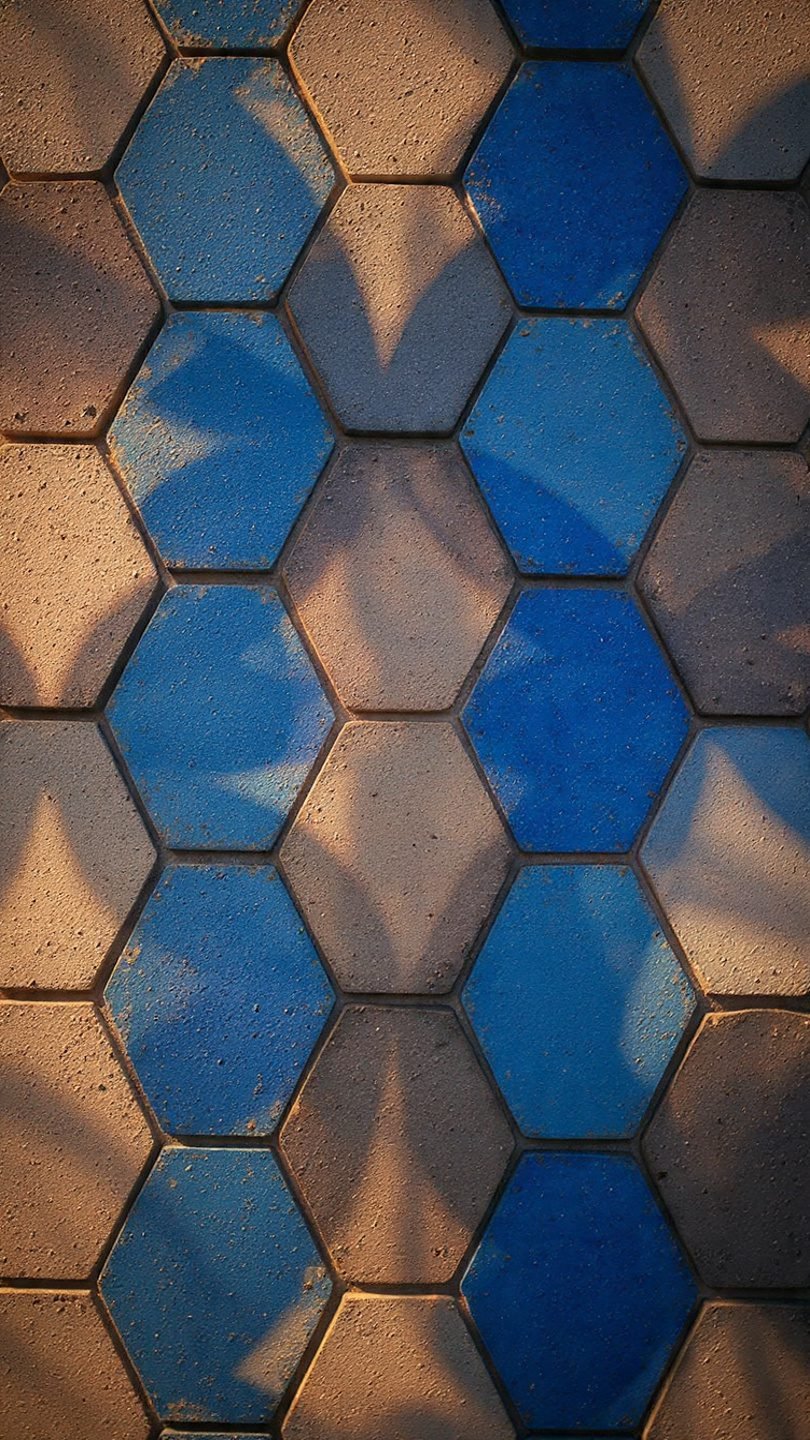 Artistic shadow patterns from designed light screens